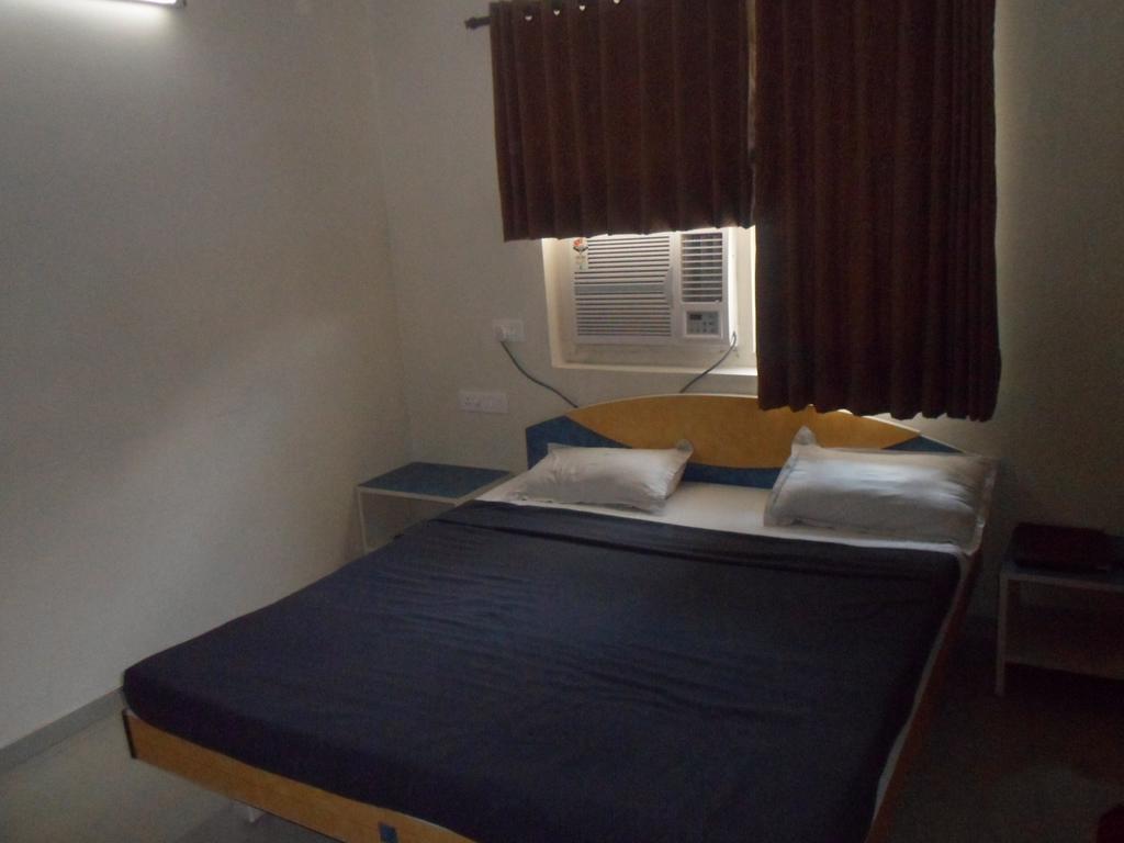 Hotel Dudawat Ahmedabad Habitación foto